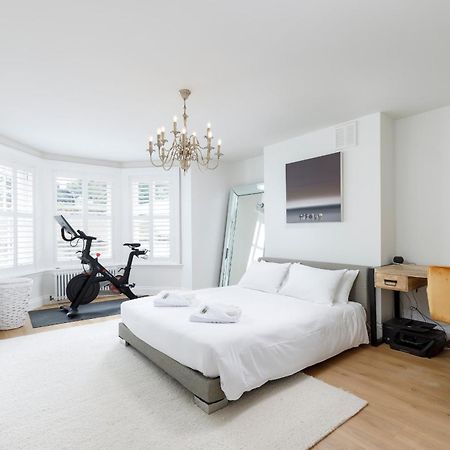 Spacious 2 Bedroom Apartment With Beautiful Garde Brighton ภายนอก รูปภาพ