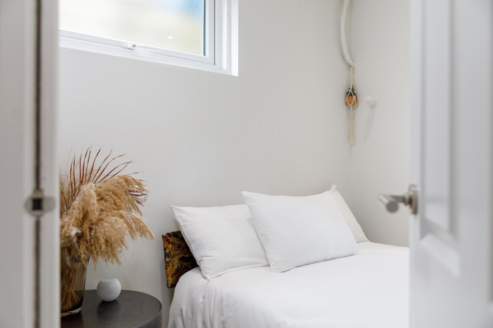 Spacious 2 Bedroom Apartment With Beautiful Garde Brighton ภายนอก รูปภาพ